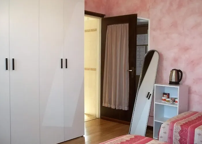 Oda ve Kahvaltı Dei Laghi