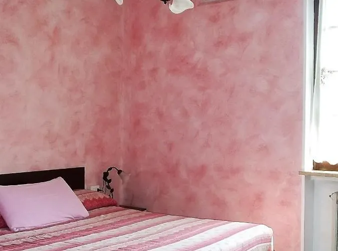 Dei Laghi Oda ve Kahvaltı 3*