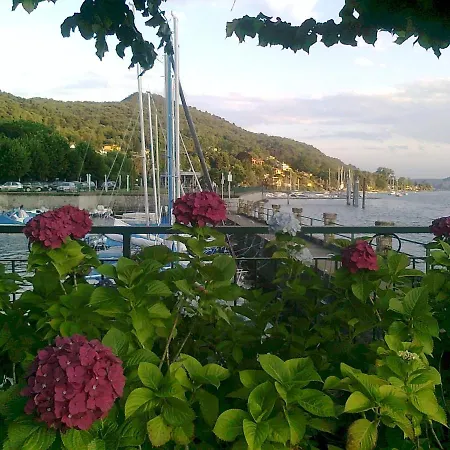 Dei Laghi Oda ve Kahvaltı